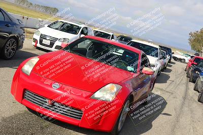 media/Mar-30-2025-Speed Ventures (Sun) [[39e6b1441d]]/Yellow/Grid/